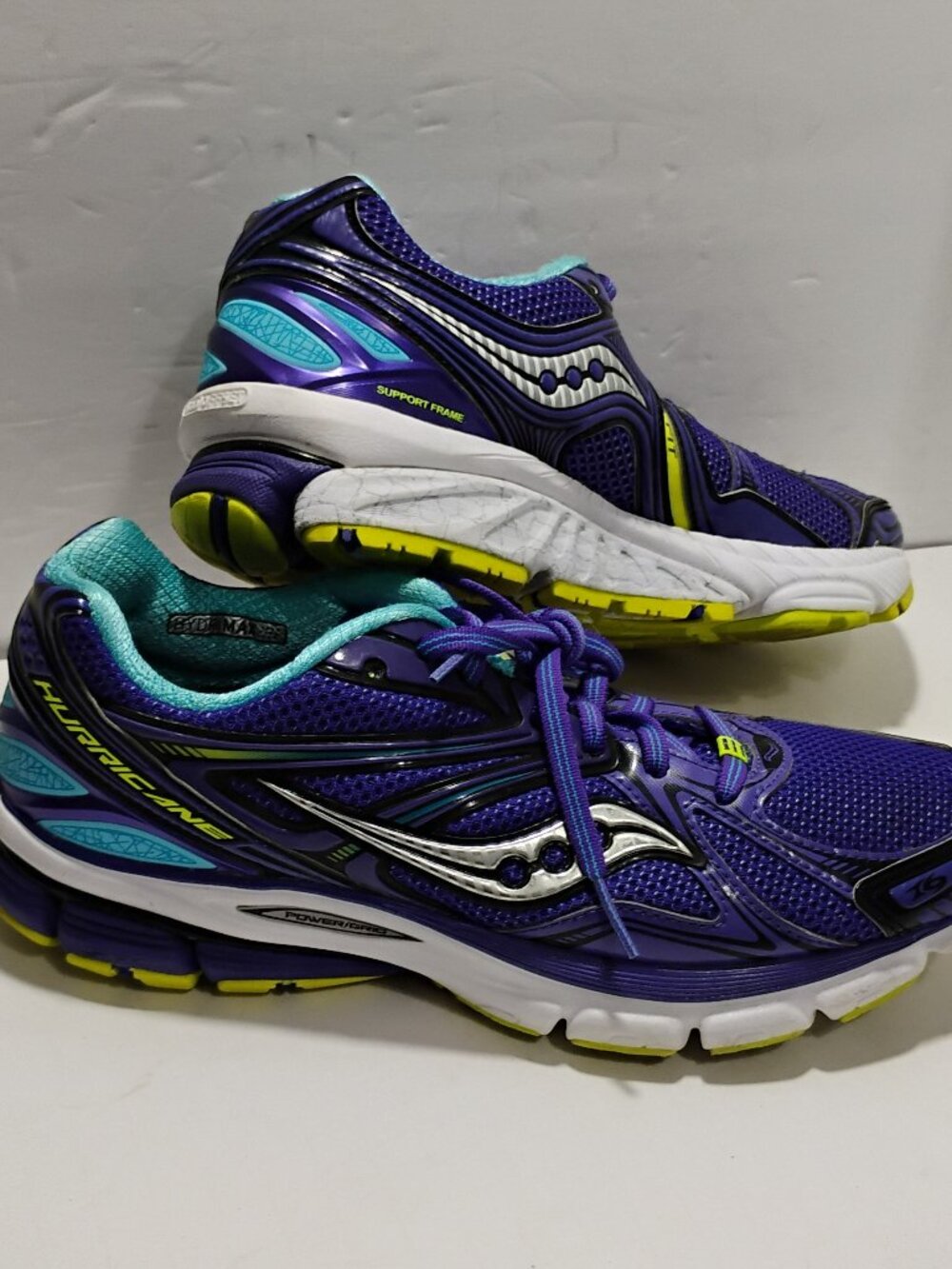 Saucony Hurricane 16 Womens Sneakers Size 8.5 Purple Blue Running Shoes